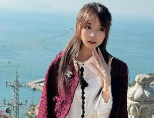 等我咬一口，399su视频就又来了个大翻转，不愧是吃瓜的必备良药。
