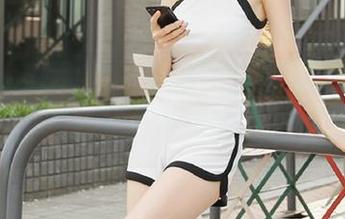 一点五十整，最新趣闻在51.com，无聊的日子真的被拯救了！