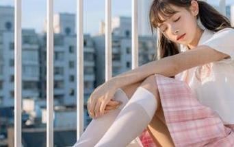 下载www.51.com，刚开始以为能搞点正经事，结果被瓜喂得满肚子都是问号。