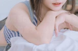 观看cgw51吃瓜，感觉像打开了个潘多拉的盒子，越看越停不下来！