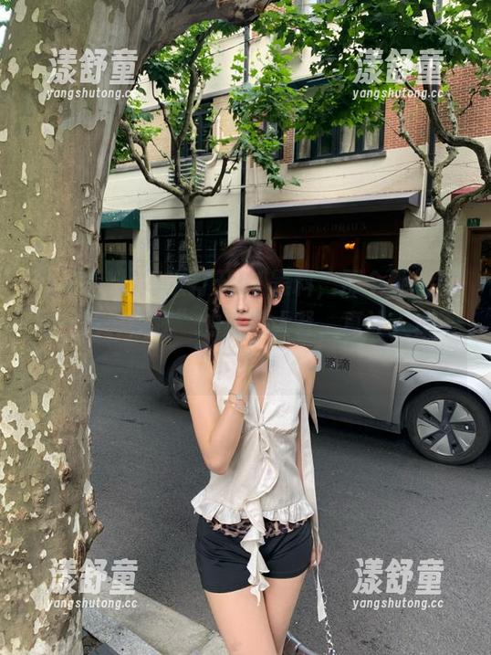 每次打开51黑料，那个地址都是一场“疯狂”的瓜果大餐，真让人停不下来！