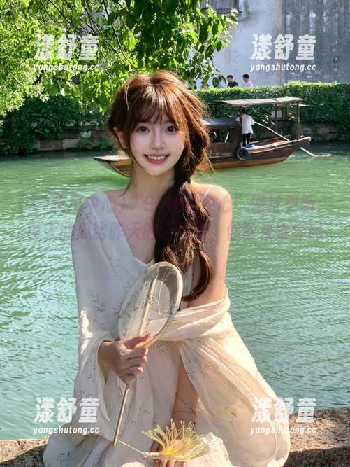 91吃瓜中心 “91吃瓜中心”网址更新:今天的瓜比昨天的还要甜,你敢来尝尝吗?