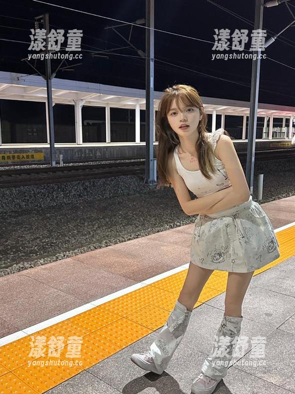 998.su发布：小猫和鳄鱼，你知道它们的共同点吗？