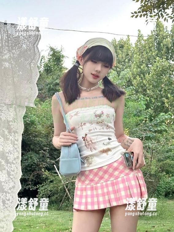本以为吃瓜很简单，结果人人吃瓜网告诉我“永不迷路”需要带把伞。
