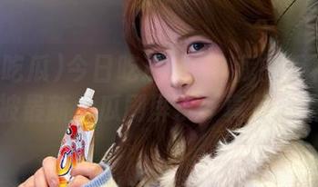 今日吃瓜ios：我的手机屏幕又被最新大瓜刷屏了，真是心累…