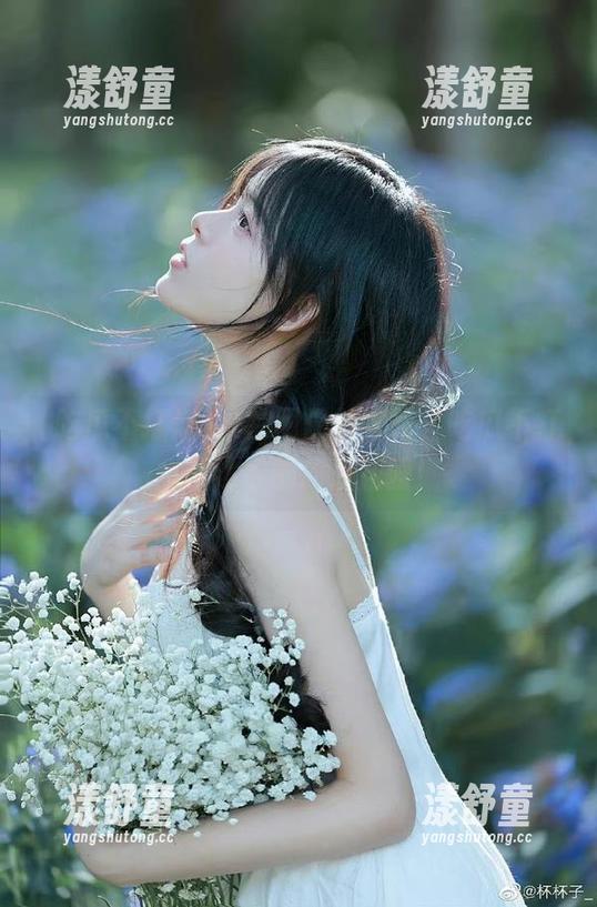 吃瓜不打烊 维密圈最新攻略,吃瓜不打烊直达你的内心花园!