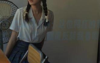 吃瓜网首页：这位网红的黑料简直能写本小说，剧情反转我看呗！