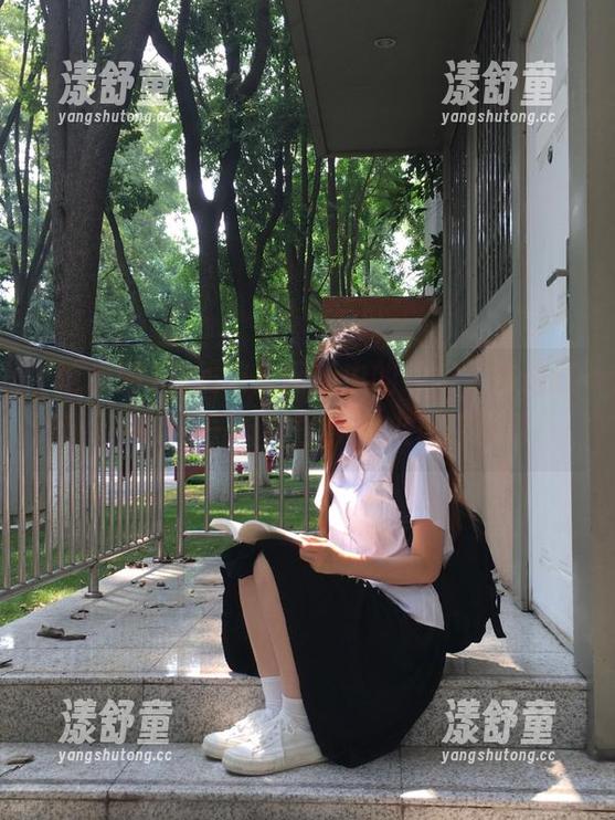 在线吃瓜网新中的线路，仿佛打开了一个不一样的世界，火花四溅啊。