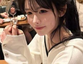 吃瓜网官网视频，这编程小子到底在干吗？下载给你看！