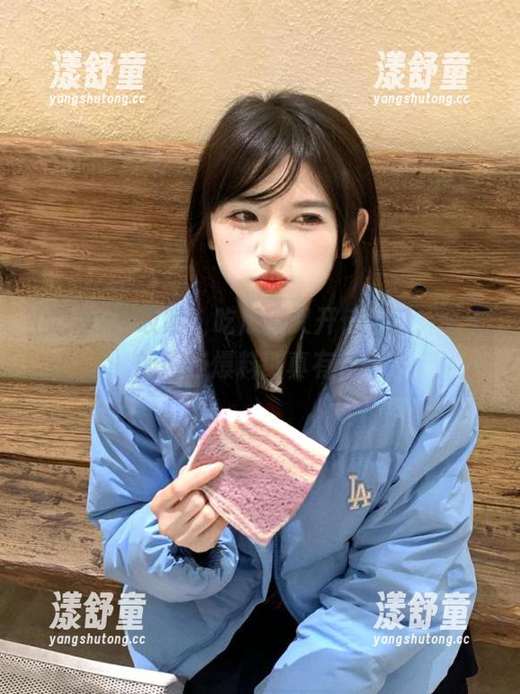 吃瓜网 哎哟,吃瓜网又开传送门,今天的网红爆料可真有趣!