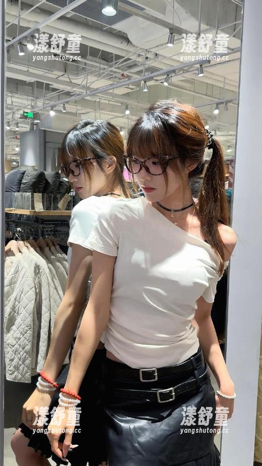 来“呱呱爆料”网页，保准让你对瓜视而不见，一触即发的想象力飙升！