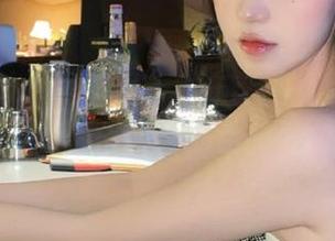“黑料网”发布新网页，难道我脑袋也跟着翻车吗？