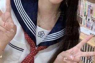 注册也铁定不亏，黑料网的资源在永久地址页上居然还有这种操作，真是极大的好奇心诱惑啊。