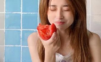 连夜吃瓜，黑料网变成了链接的狂欢节！