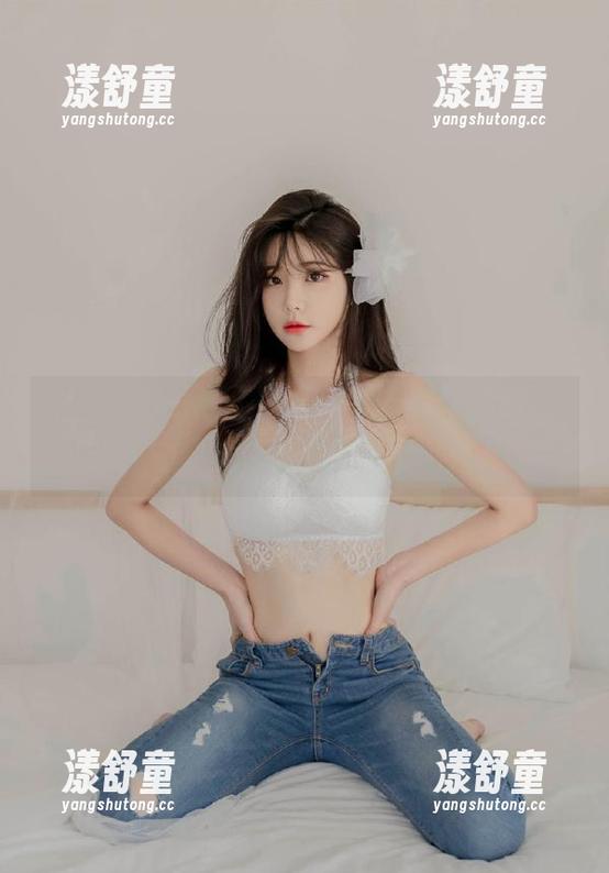 黑瓜吃料app让我发现，原来偶像也可以这么人性化地“出糗”。